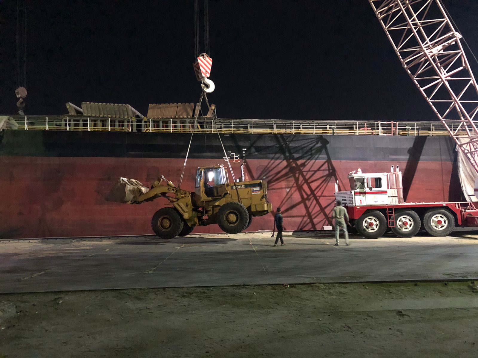 تفريغ وتخزين كسب الصويا - StarTrans Logistics