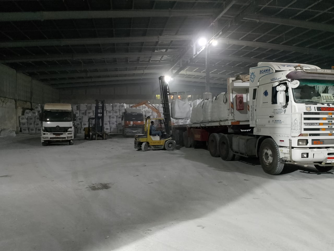 تعبئة وتخزين وشحن جبس معبأ - StarTrans Logistics