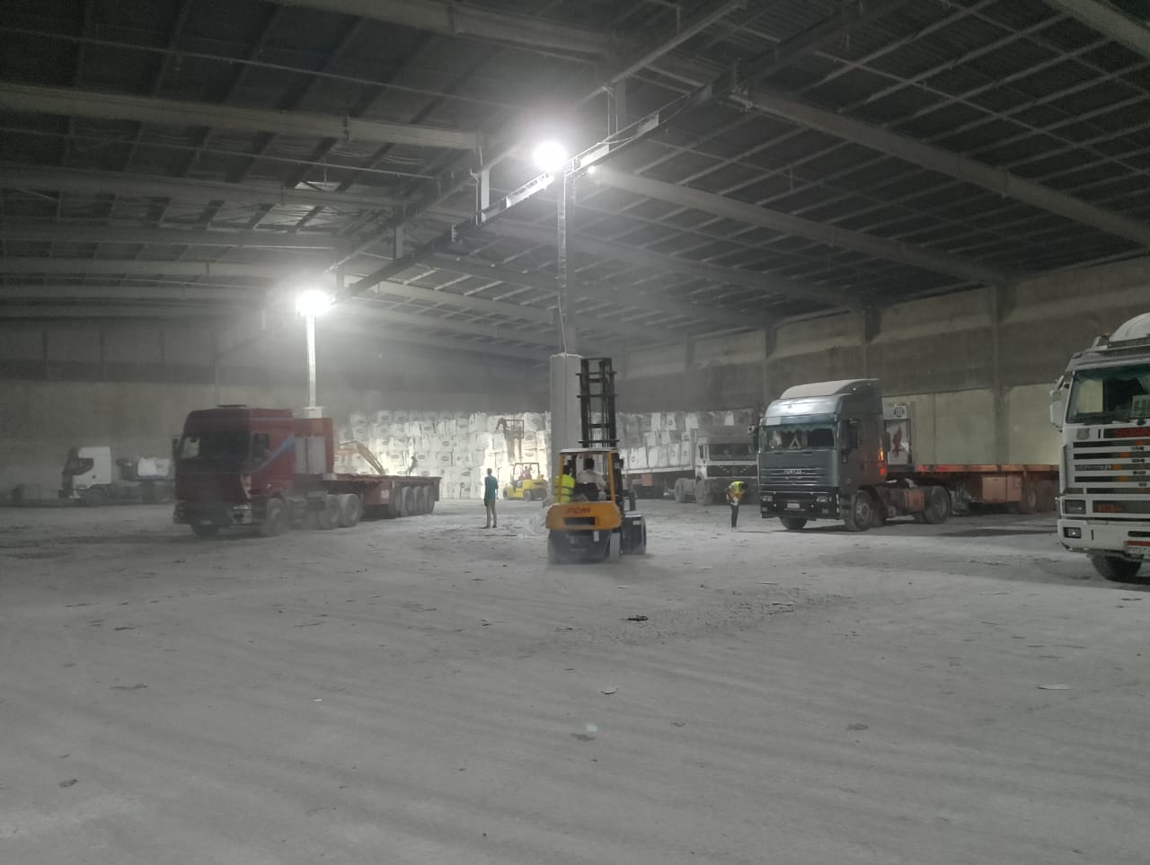 تعبئة وتخزين وشحن جبس معبأ - StarTrans Logistics