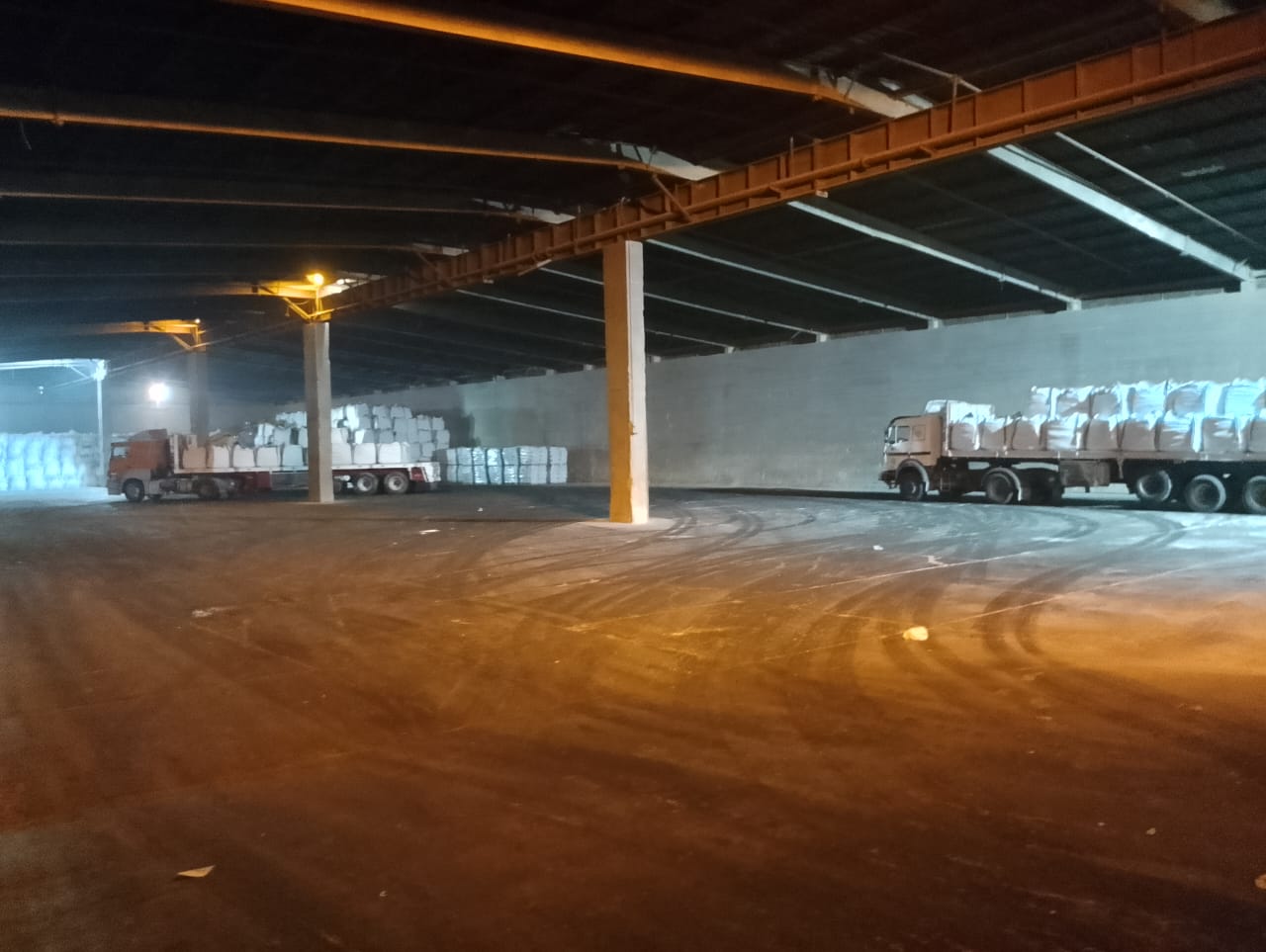 تعبئة وتخزين وشحن جبس معبأ - StarTrans Logistics